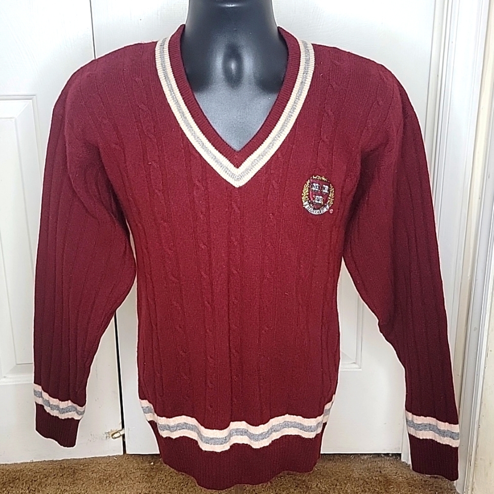 The Coop Harvard Lambswool V Neck Cable Knit Sweater Size Large Red, Gray Cream